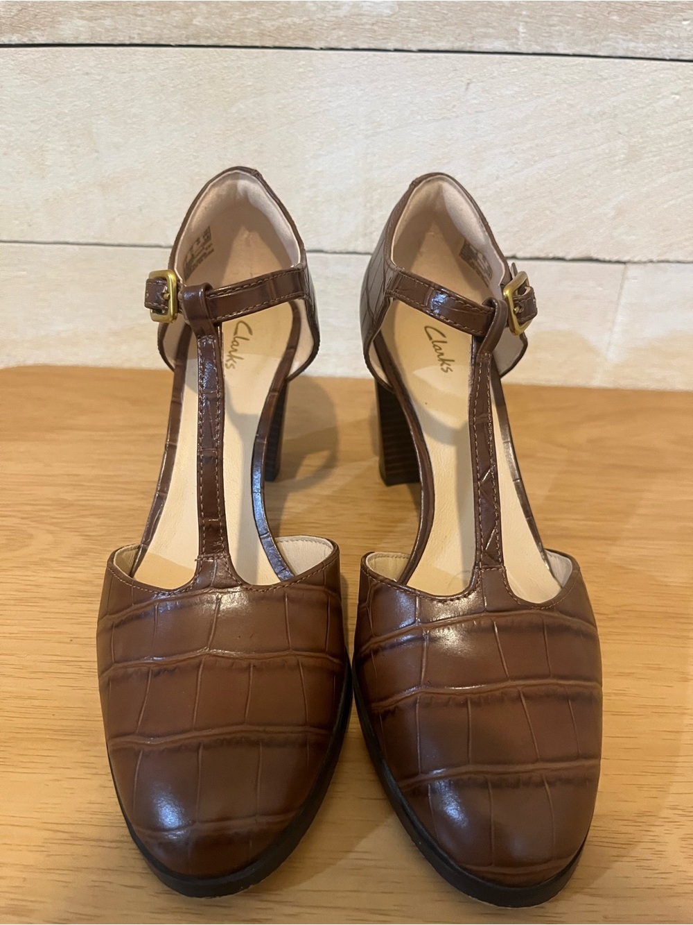Clarks Brown T-Strap Block Heels with Croc Texture - Picture 4 of 13
